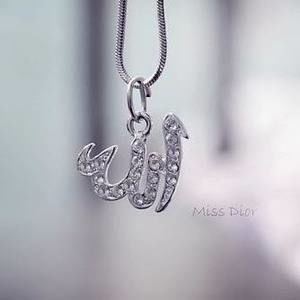 Meet your Posher, Abir